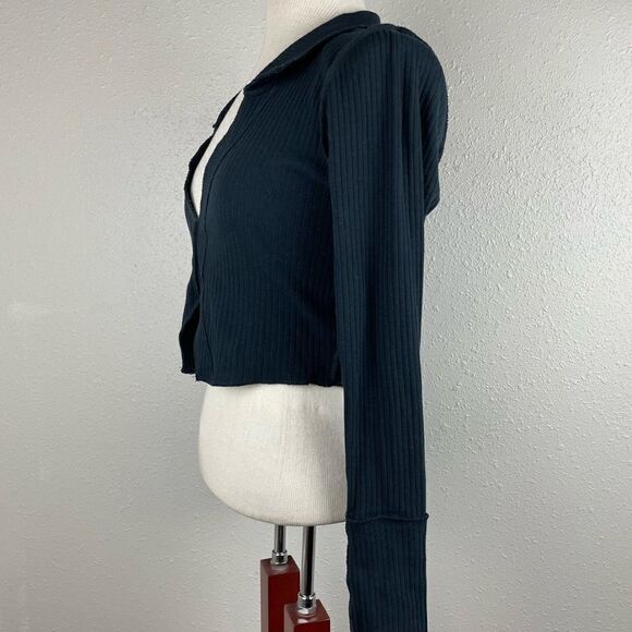 PAC V-Neck Cropped Sweater Top Size M EUC - Picture 3 of 6